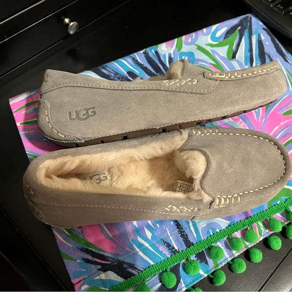 UGG Ansley women’s grey slipper size 6 - Picture 4 of 7